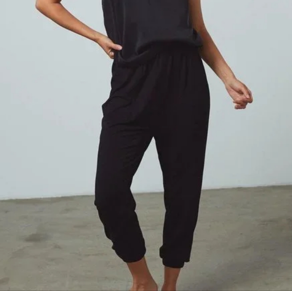 Lunya 🌙 Soft Modal Draped Joggers sz M black